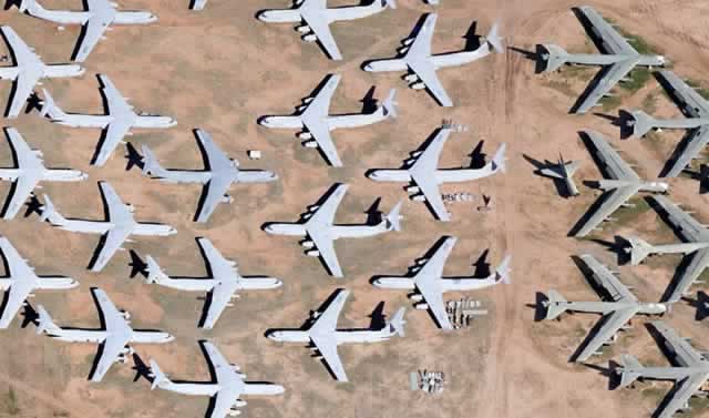C-141 and B-52 aircraft at Davis-Monthan Air Force Base AMARG boneyard (Google Maps)